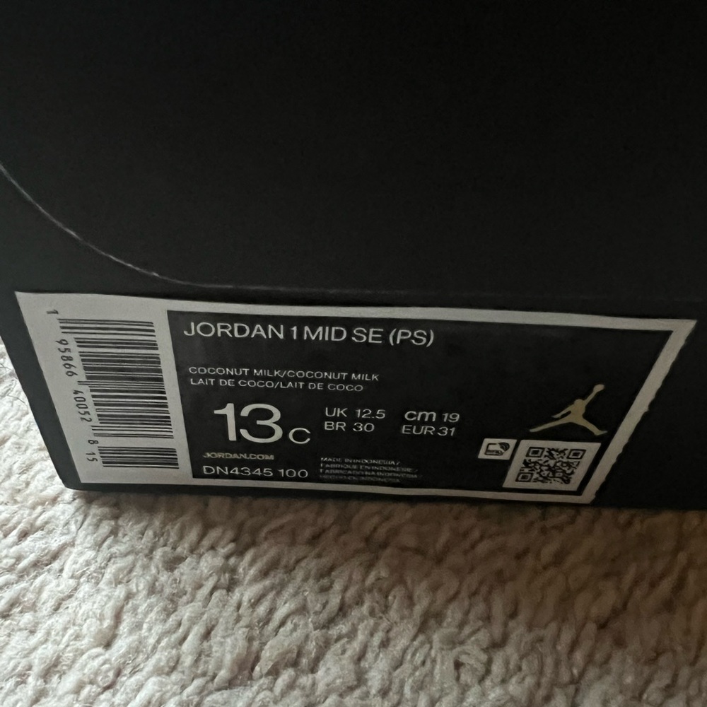 Boys Jordan 1 - Coconut Milk color